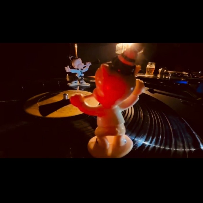 Femme Honn&ecirc;te pr&eacute;sente Terrine