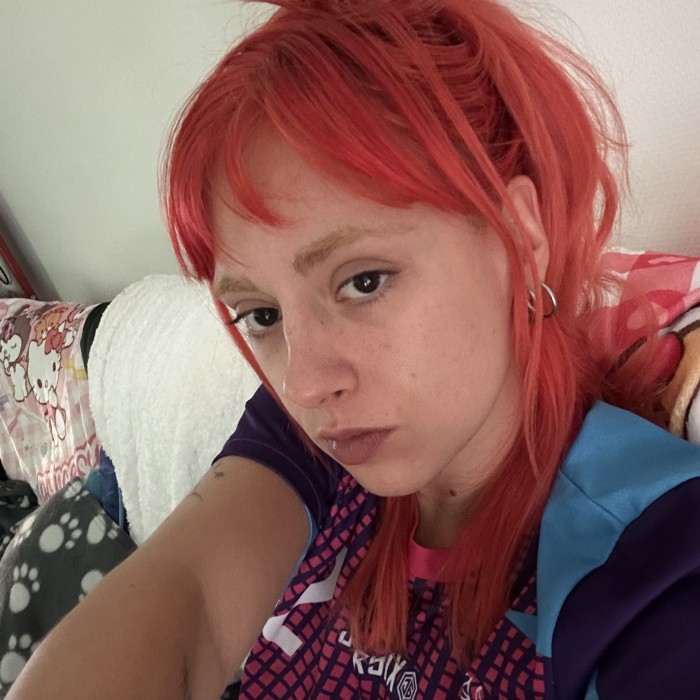 Herzkern presents w/ Kween K